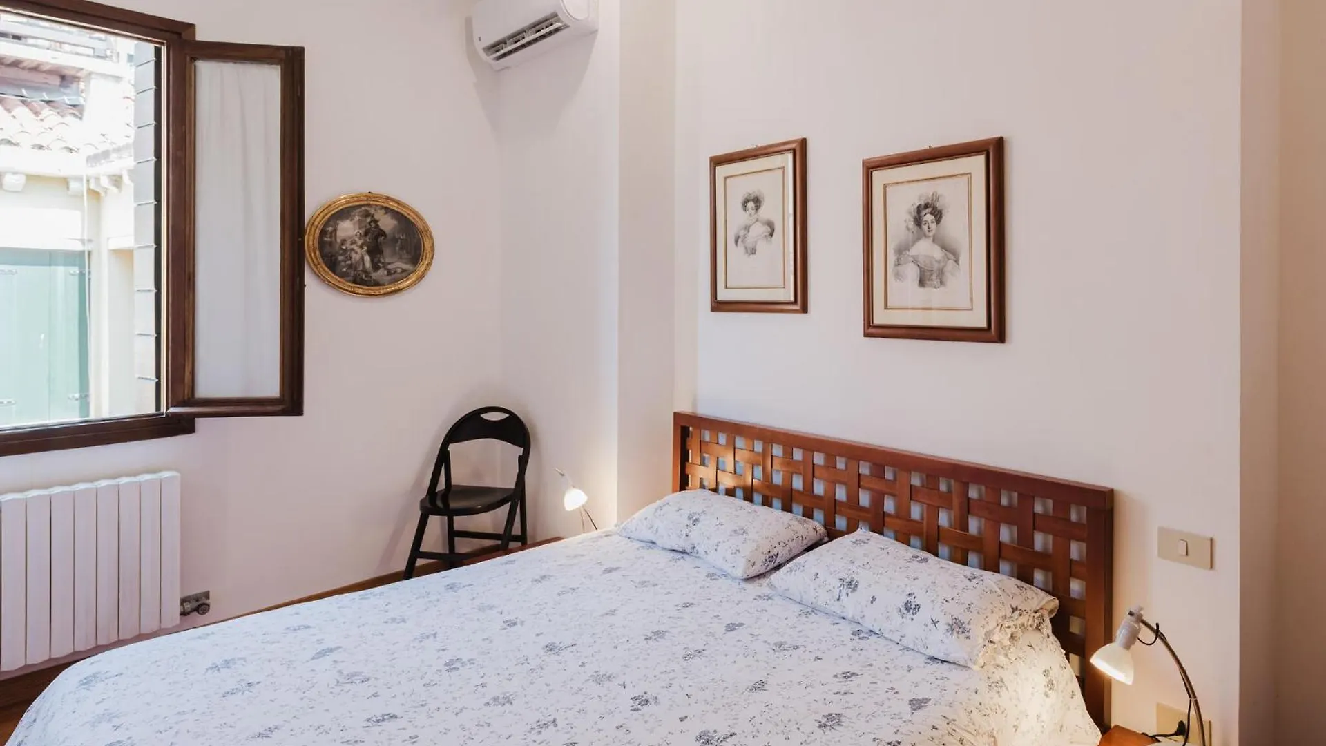 Sandalo Apartment Venice Italy